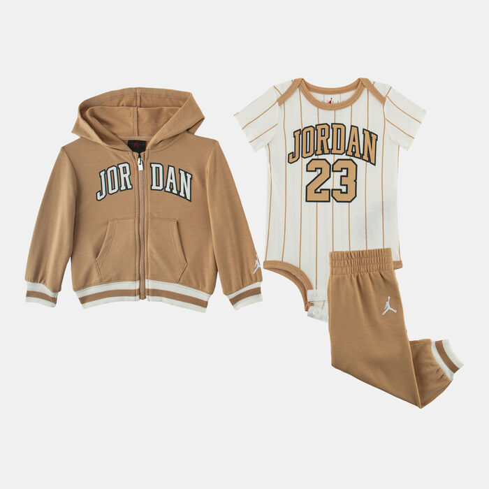 نايكي طقم بدلة رياضية وبودي سوت 23 للأطفال (3 قطع) بنى image number 0