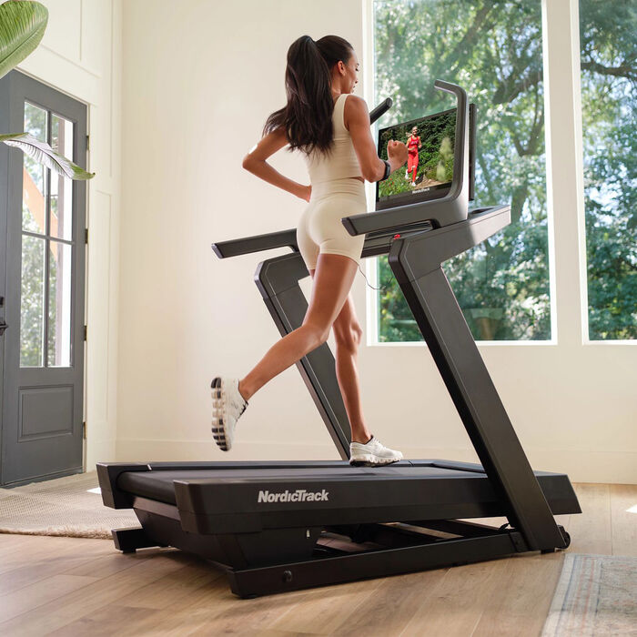 نورديك تراك جهاز المشي X24 أسود image number 4