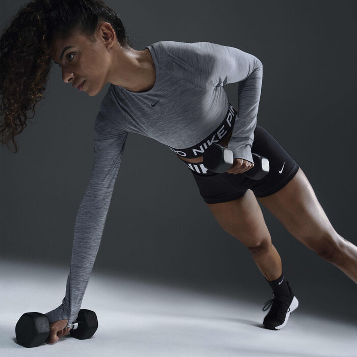 نايكي تيشيرت قصير برو دراي فت للنساء رمادي image number 2