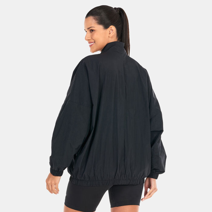 نايكي جاكيت سبورتسوير اسينشال وفن للنساء أسود image number 1