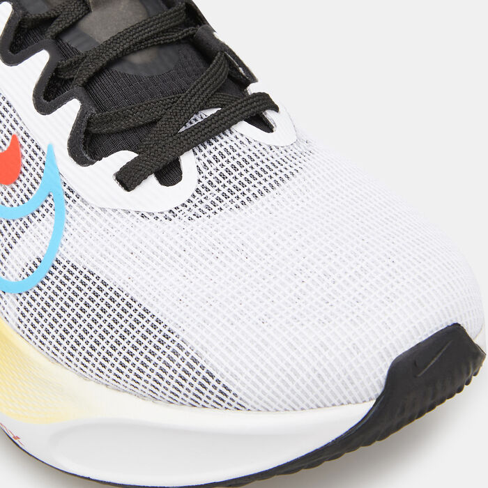 نايكي حذاء زوم فلاي 5 رود رانينج للنساء أبيض image number 4