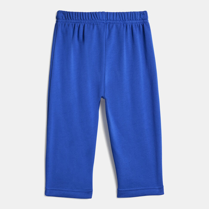 اديداس طقم من سويت شيرت وبنطال رياضي سيزونال إسينشالز اديرابتور للأطفال أبيض image number 3