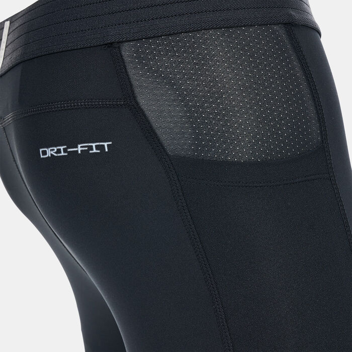 جوردن بنطال ضيّق سبورت دراي-فِت 3/4 للرجال أسود image number 2