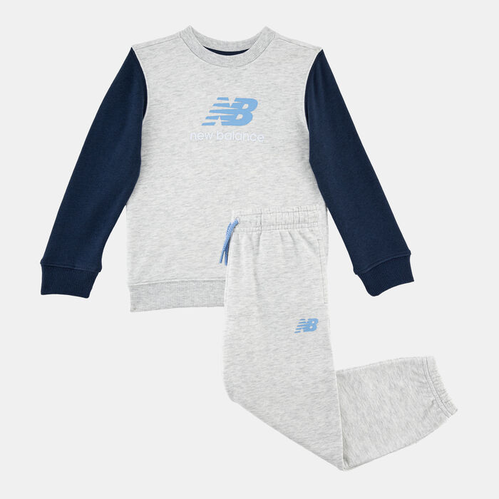 نيو بالانس طقم تيشيرت وبنطال رياضي للأطفال رمادي image number 0
