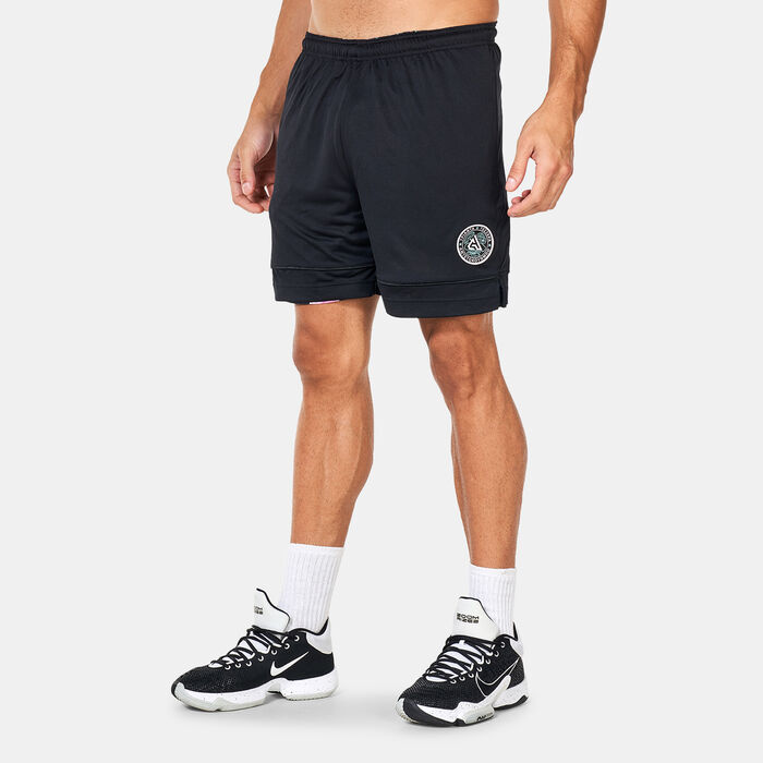 نايكي شورت كرة السلة جيانيز ستاندرد ايشو دراي-فت ريفرسابل للرجال أسود image number 4