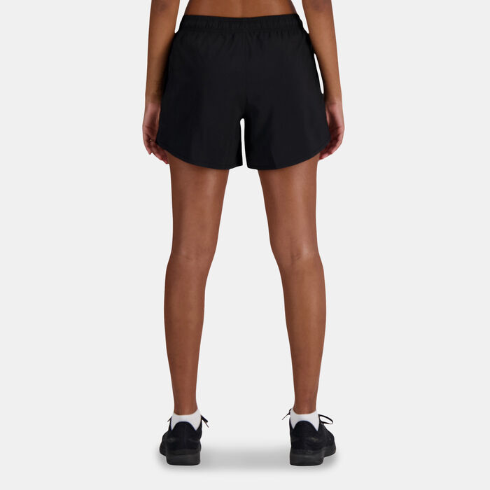 نيو بالانس شورت سبورت إسينشالز للنساء أسود image number 3
