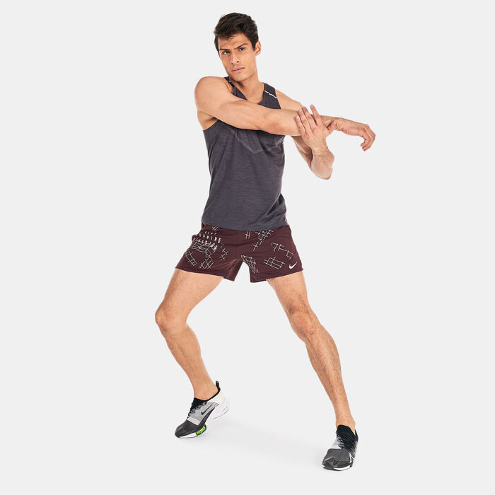 نايكي شورت دراي-فت رن ديفجن سترايد للرجال أحمر image number 2