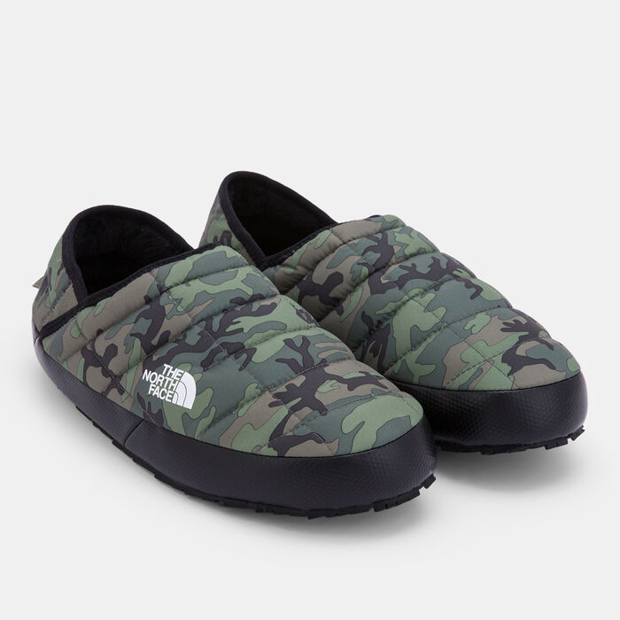 ذا نورث فيس حذاء تيرموبول تراكشن في ميول سليب-اون للرجال أخضر image number 2