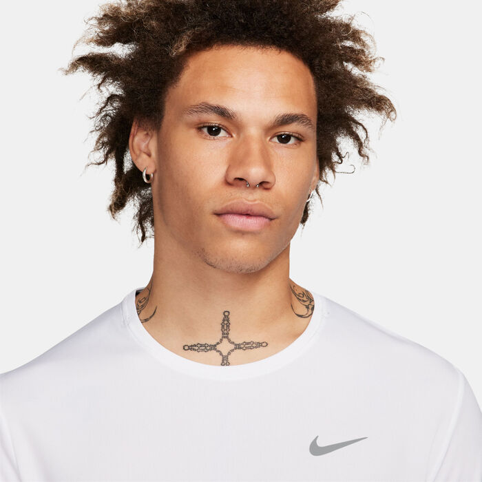 نايكي ميلر تيشيرت دراي-فت UV رانينج بأكمام طويلة للرجال أبيض image number 3