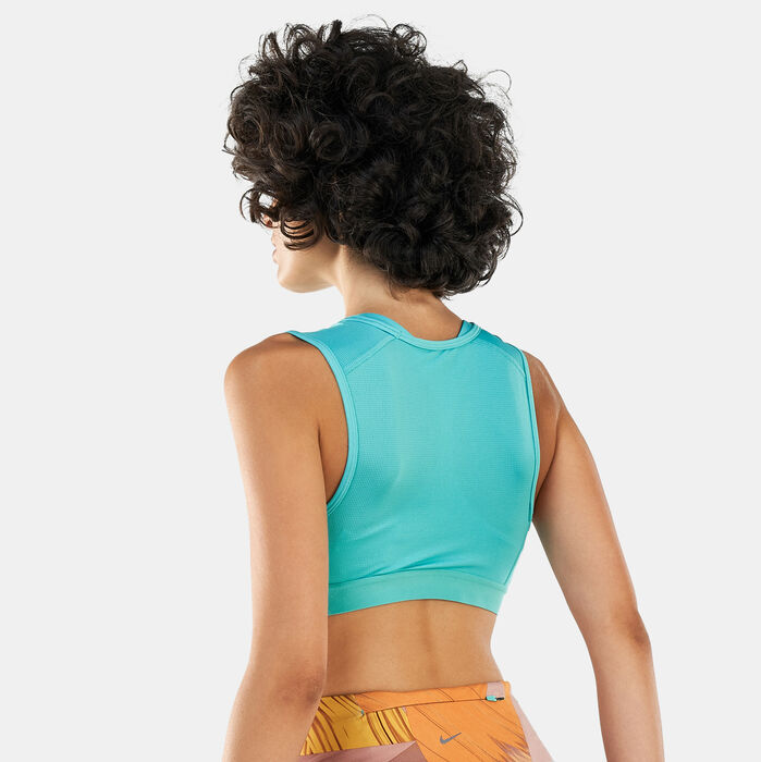 نايكي صدرية رياضية اير دراي-فت سووش للنساء أخضر image number 1