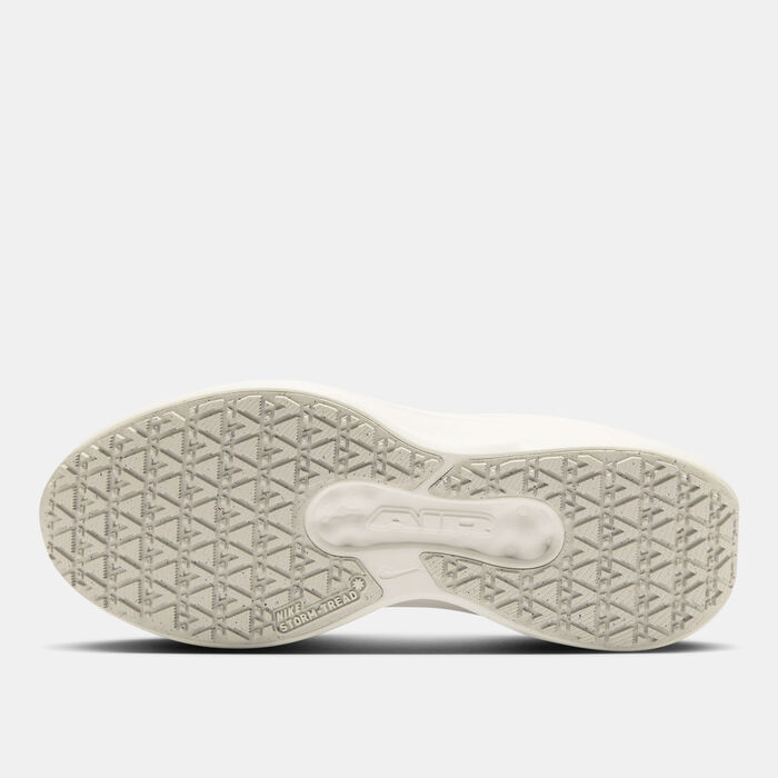 نايكي حذاء الجري على الطرق وينفلو 11 جور-تكس للنساء أبيض image number 4