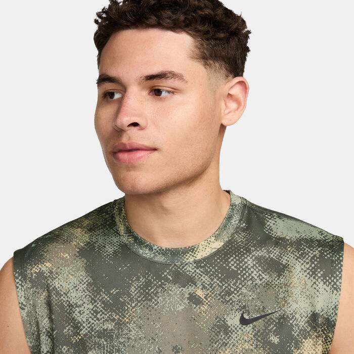 نايكي تيشيرت التمرين دراي-فت بدون أكمام للرجال أخضر image number 2