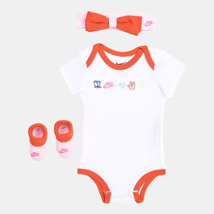 نايكي طقم XO سووش في-داي للاطفال (3 قطع) أبيض image number 0