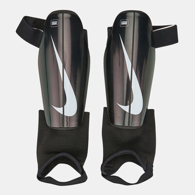 نايكي واقي الساقين لكرة القدم تشارج للاطفال أسود