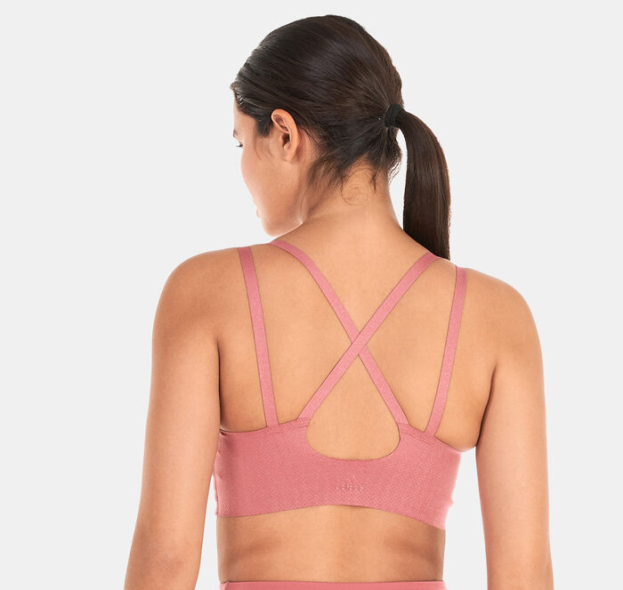 اديداس صدرية رياضية يوغا لوكس ستوديو بدعم خفيف فاير للنساء أحمر image number 1